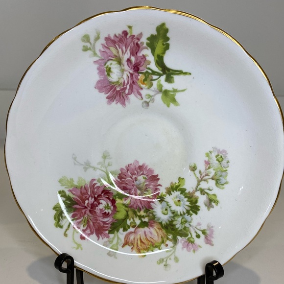 Vtg Tuscan Fine Bone China Teacup and Saucer with Pink Mums - Picture 5 of 10